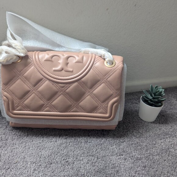 FLEMING SOFT CONVERTIBLE SHOULDER BAG - Picture 2 of 7